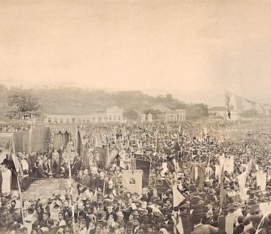 Em 1885 foi assinada a lei dos Sexagenários, que dava liberdade para os cativos com mais de 60 anos. Como a maioria dos escravos não atingia essa idade, a lei teve pouco impacto. Em 1885 foi assinada a lei dos Sexagenários, que dava liberdade para os cativos com mais de 60 anos. Como a maioria dos escravos não atingia essa idade, a lei teve pouco impacto.