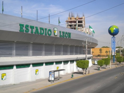 A Copa do Mundo de 1986 foi parar no México por acaso, já que problemas com a primeira sede, a Colômbia, forçaram o evento a mudar de local. Hoje, o México, que também recebeu a Copa de 1970, tem 120 milhões de habitantes e o 11° maior PIB do mundo. (Foto: Wikimedia Commons)