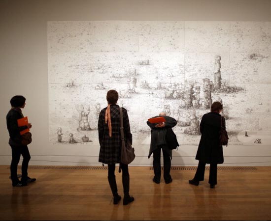 MUSEOLOGIA - O museólogo dedica-se à classificação, à conservação e à exposição de peças de valor histórico, artístico, cultural e científico. MUSEOLOGIA - O museólogo dedica-se à classificação, à conservação e à exposição de peças de valor histórico, artístico, cultural e científico.