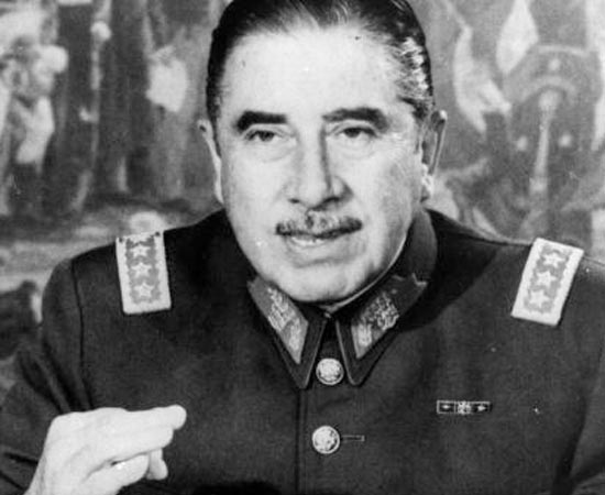DITADURAS NA AMÉRICA LATINA - Estude sobre Juan Domingo Peron, a Guerra das Malvinas, Augusto Pinochet e Juan Maria Bordaberry. DITADURAS NA AMÉRICA LATINA - Estude sobre Juan Domingo Peron, a Guerra das Malvinas, Augusto Pinochet e Juan Maria Bordaberry.