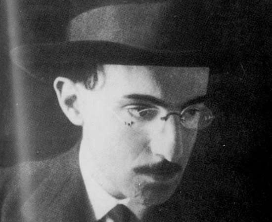 Literatura: Modernismo – Poesia em Portugal (Fernando Pessoa)