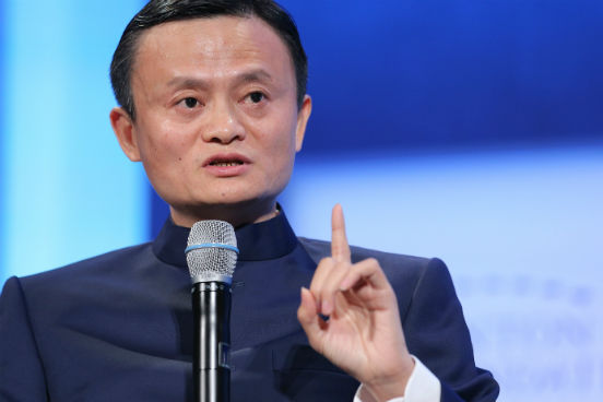 Antes de fundar o grupo Alibaba, o chinês Ma Yun foi rejeitado em uma série de entrevistas de emprego - inclusive no KFC. Apesar das sucessivas derrotas, não desistiu de crescer na carreira.<br>Por nove anos, trabalhou de graça como guia turístico para aprender inglês e conhecer melhor a cultura do Ocidente. Foi nessa época que mudou de nome, para Jack Ma, pois Ma Yun era difícil de pronunciar. (Imagem: Getty Images) Antes de fundar o grupo Alibaba, o chinês Ma Yun foi rejeitado em uma série de entrevistas de emprego - inclusive no KFC. Apesar das sucessivas derrotas, não desistiu de crescer na carreira.<br>Por nove anos, trabalhou de graça como guia turístico para aprender inglês e conhecer melhor a cultura do Ocidente. Foi nessa época que mudou de nome, para Jack Ma, pois Ma Yun era difícil de pronunciar. (Imagem: Getty Images)