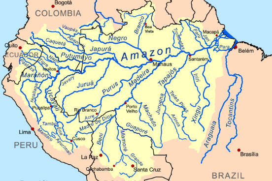 É a maior bacia hidrográfica do mundo, se estendendo por uma área de mais de 7 milhões de quilômetros quadrados. Ela abrange os estados do Acre, Amazonas, Roraima, Rondônia, Mato Grosso, Pará e Amapá. A bacia Amazônica possui um alto potencial de produção de energia elétrica e também é bastante favorável à navegação. (Imagem: Wikimedia Commons) É a maior bacia hidrográfica do mundo, se estendendo por uma área de mais de 7 milhões de quilômetros quadrados. Ela abrange os estados do Acre, Amazonas, Roraima, Rondônia, Mato Grosso, Pará e Amapá. A bacia Amazônica possui um alto potencial de produção de energia elétrica e também é bastante favorável à navegação. (Imagem: Wikimedia Commons)