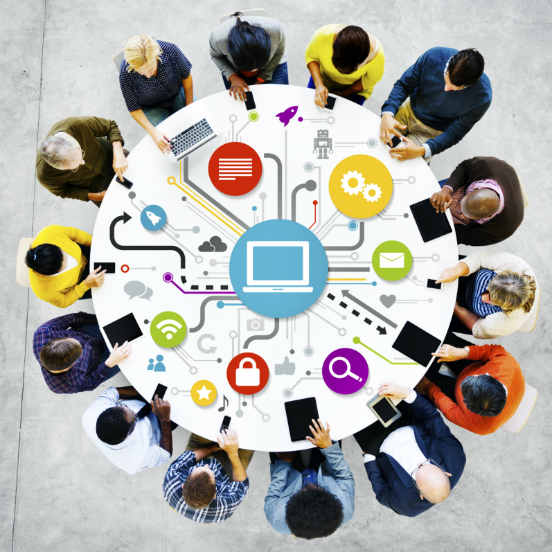 O fraco desempenho da economia brasileira exigirá um estímulo para novos hábitos de consumo. A função deste profissional é justamente desenvolver novas linhas de produtos e aumentar seu valor percebido. Enquanto as diretorias de trade marketing tinham um papel menor no passado, hoje são reconhecidas como estratégicas por cada vez mais empresas da área de bens de consumo. Profissionais de qualidade nessa área são caros, mas as empresas não podem passar sem eles, diz Bessa. O salário é de até 50 mil reais. (Imagem: Thinkstock) O fraco desempenho da economia brasileira exigirá um estímulo para novos hábitos de consumo. A função deste profissional é justamente desenvolver novas linhas de produtos e aumentar seu valor percebido. Enquanto as diretorias de trade marketing tinham um papel menor no passado, hoje são reconhecidas como estratégicas por cada vez mais empresas da área de bens de consumo. Profissionais de qualidade nessa área são caros, mas as empresas não podem passar sem eles, diz Bessa. O salário é de até 50 mil reais. (Imagem: Thinkstock)