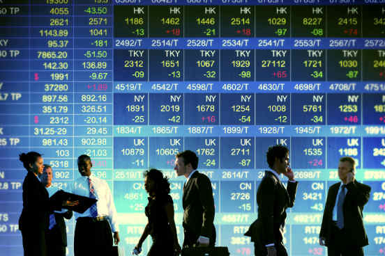 Vencedor do prêmio Nobel de economia em 2013, Robert Shiller ensina neste curso os princípios básicos que regem os mercados financeiros. A programação das aulas inclui tópicos como gestão de riscos, finanças comportamentais e política monetária. (Imagem: iStock) Vencedor do prêmio Nobel de economia em 2013, Robert Shiller ensina neste curso os princípios básicos que regem os mercados financeiros. A programação das aulas inclui tópicos como gestão de riscos, finanças comportamentais e política monetária. (Imagem: iStock)