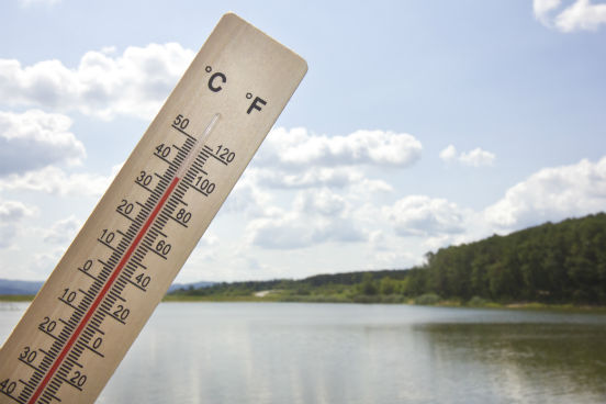 Em agosto, os cientistas analisaram que as temperaturas da superfície do oceano já estavam entre 1,3 e 2 graus centígrados acima da média em agosto, o que supera os registros normais do El Niño. (Imagem: Thinkstock)