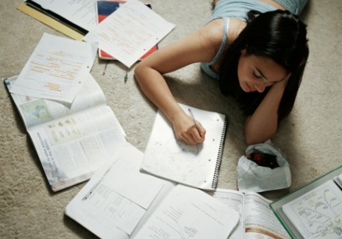 Leitores do GUIA revelam técnicas de estudos para o vestibular e o Enem