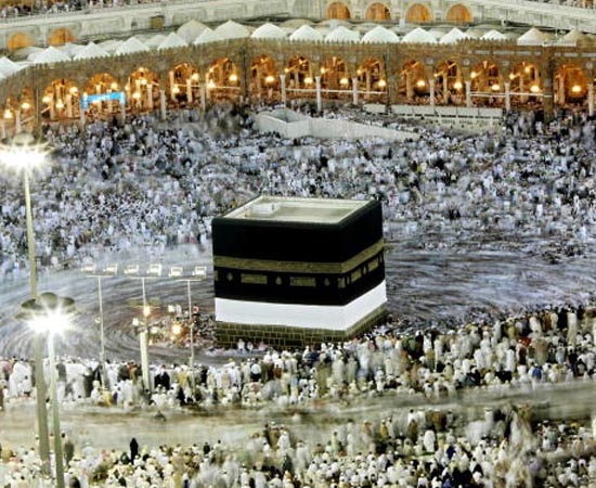 IMPÉRIO ÁRABE - Estude sobre o período anterior a Maomé, o período após o nascimento do profeta. IMPÉRIO ÁRABE - Estude sobre o período anterior a Maomé, o período após o nascimento do profeta.