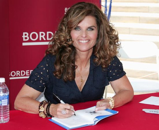 LETRAS - É o estudo da língua portuguesa e de idiomas estrangeiros e de suas respectivas literaturas. O profissional pode se dedicar à escrita profissional, trabalhando para editoras. LETRAS - É o estudo da língua portuguesa e de idiomas estrangeiros e de suas respectivas literaturas. O profissional pode se dedicar à escrita profissional, trabalhando para editoras.