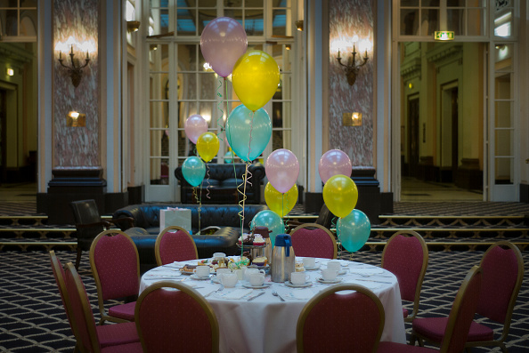 As mulheres tornaram o estereótipo em algo rentável. As decoradoras são bem pagas, ganham cerca de 7.336 dólares. (Imagem: Getty Images) As mulheres tornaram o estereótipo em algo rentável. As decoradoras são bem pagas, ganham cerca de 7.336 dólares. (Imagem: Getty Images)