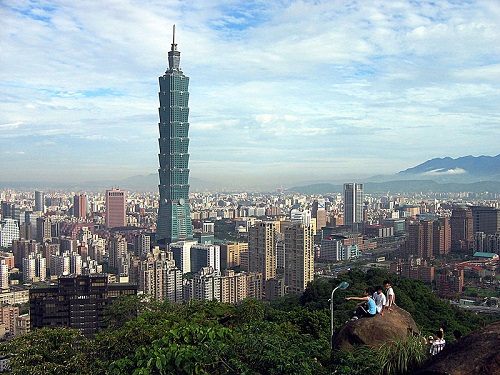 Desde a Guerra Fria o mundo tem duas Chinas. A República da China foi uma das fundadoraas da ONU e, durante algum tempo, a única reconhecida pelos Estados Unidos. Estamos falando de Taiwan (foto), uma ilha ao leste do continente asiático. (Foto: Wikimedia Commons)