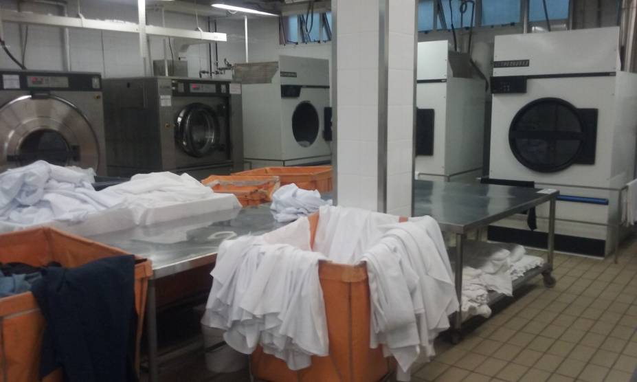 <b>Lavanderia do Grande Hotel São Pedro</b>. O local também é frequentado pelos estudantes de Hotelaria, que precisam entender todos os procedimentos que ocorrem num hotel para poder administrá-lo. <b>Lavanderia do Grande Hotel São Pedro</b>. O local também é frequentado pelos estudantes de Hotelaria, que precisam entender todos os procedimentos que ocorrem num hotel para poder administrá-lo.