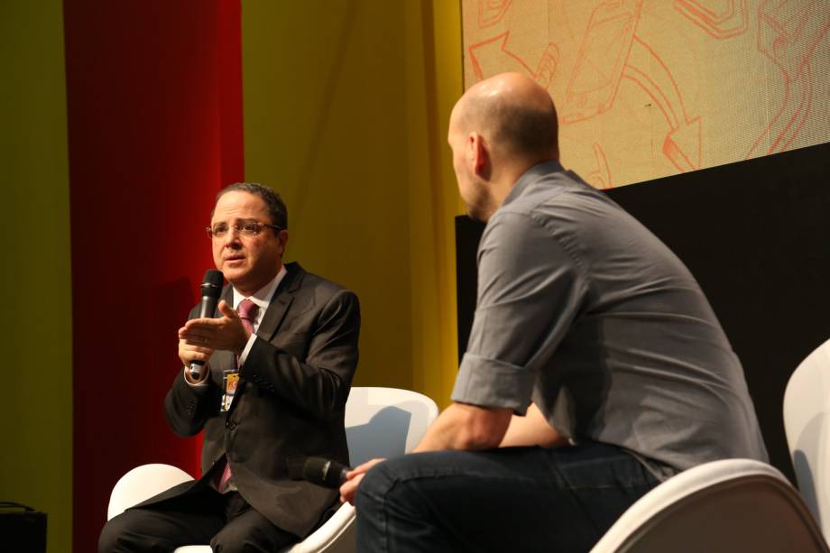 A Feira Guia do Estudante 2017 rolou entre os dias 14 e 16 de setembro no Anhembi, em São Paulo. Os visitantes puderam conferir palestras, simulados, jogos, testes vocacionais, dicas de estudo, orientação vocacional, informações de cursos no exterior, dicas de financiamento estudantil, oficinas profissionais e muito mais. A Feira Guia do Estudante 2017 rolou entre os dias 14 e 16 de setembro no Anhembi, em São Paulo. Os visitantes puderam conferir palestras, simulados, jogos, testes vocacionais, dicas de estudo, orientação vocacional, informações de cursos no exterior, dicas de financiamento estudantil, oficinas profissionais e muito mais.