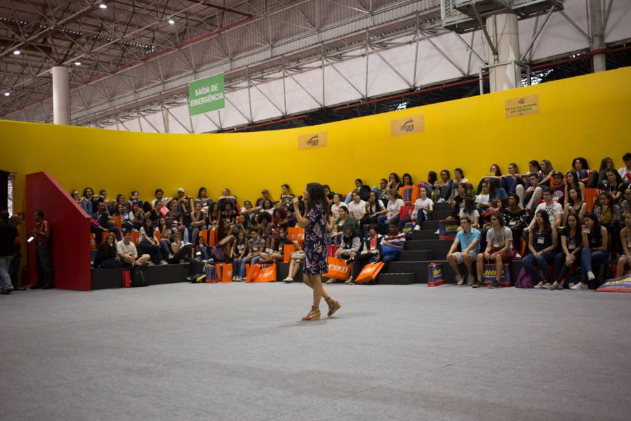 A Feira Guia do Estudante 2017 rolou entre os dias 14 e 16 de setembro no Anhembi, em São Paulo. Os visitantes puderam conferir palestras, simulados, jogos, testes vocacionais, dicas de estudo, orientação vocacional, informações de cursos no exterior, dicas de financiamento estudantil, oficinas profissionais e muito mais. A Feira Guia do Estudante 2017 rolou entre os dias 14 e 16 de setembro no Anhembi, em São Paulo. Os visitantes puderam conferir palestras, simulados, jogos, testes vocacionais, dicas de estudo, orientação vocacional, informações de cursos no exterior, dicas de financiamento estudantil, oficinas profissionais e muito mais.