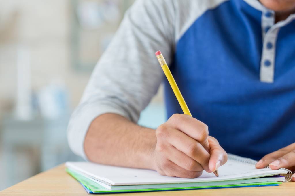 Curso de gramática e redação na USP está com inscrições abertas