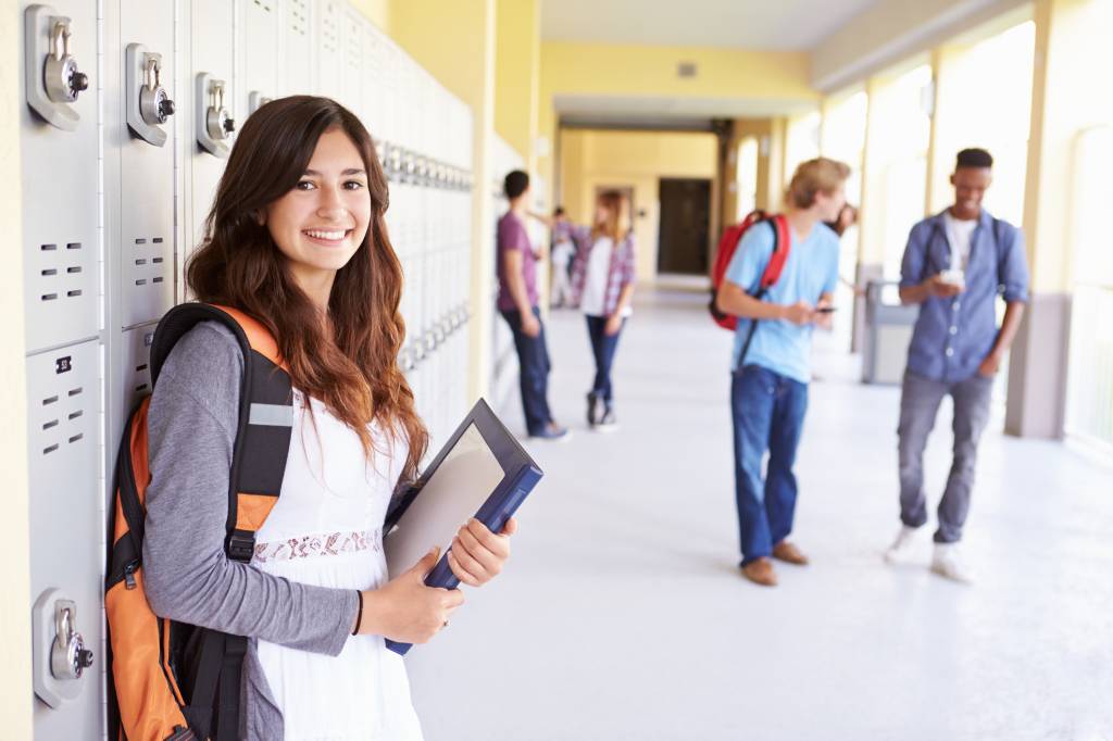 4 programas de bolsa no exterior para estudantes do Ensino Médio