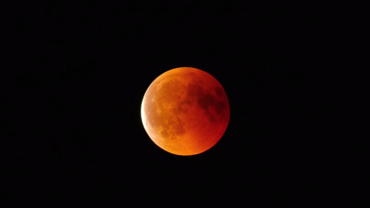 Lua de sangue vista da Alemanha, em 2018
