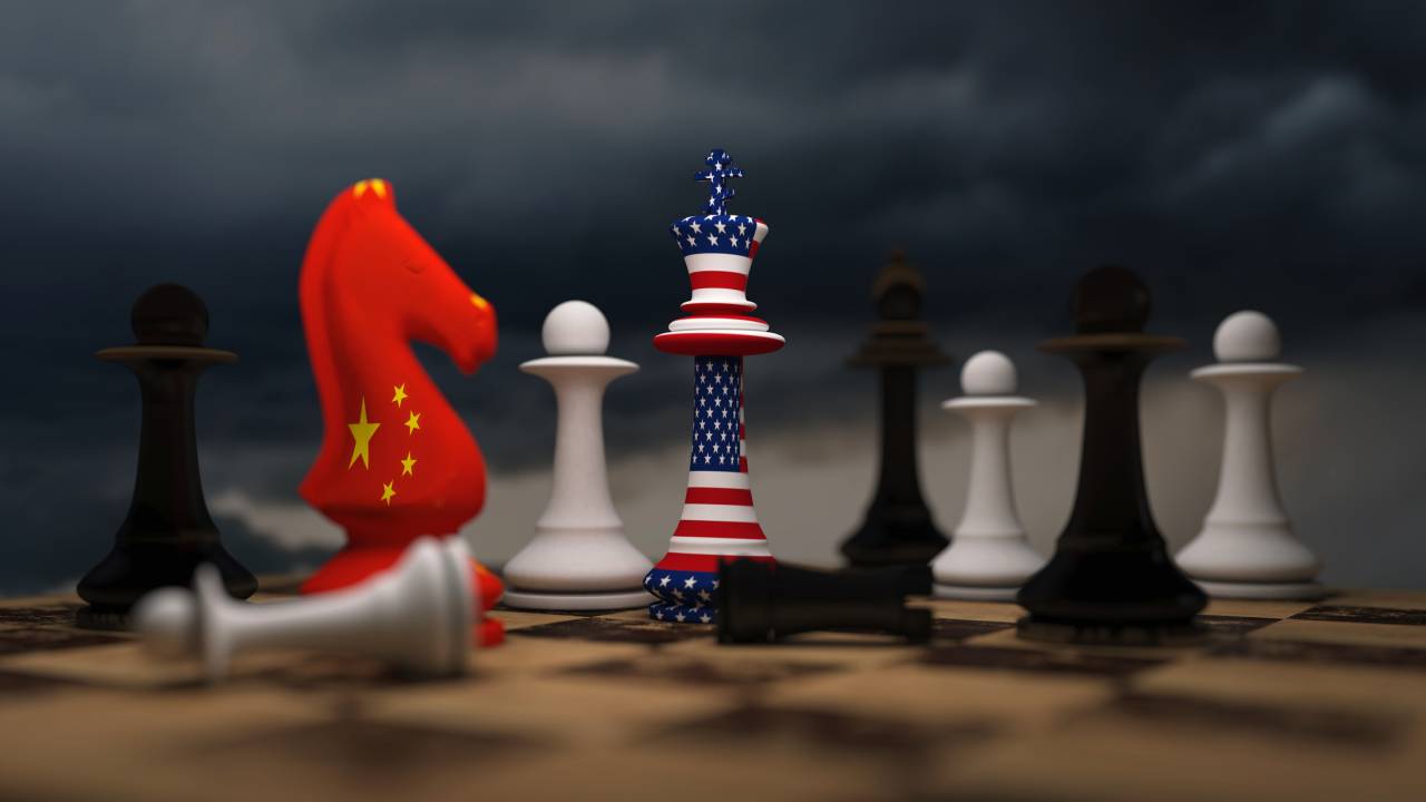 Ordem Mundial se refere à maneira como os países organizam-se e competem na economia e política globais. Estados Unidos e China ocupam um lugar central nesse debate atualmente