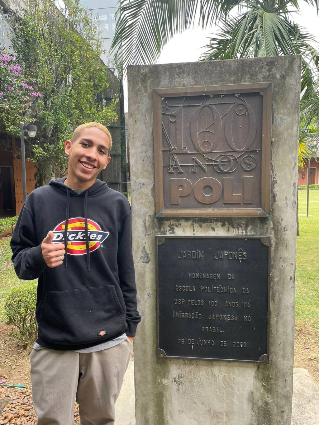 Cotista na USP, estudante faz campanha para concluir estudos em Portugal