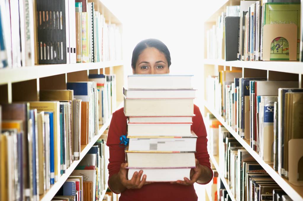 USP oferece aulas gratuitas sobre livros da Fuvest 2024