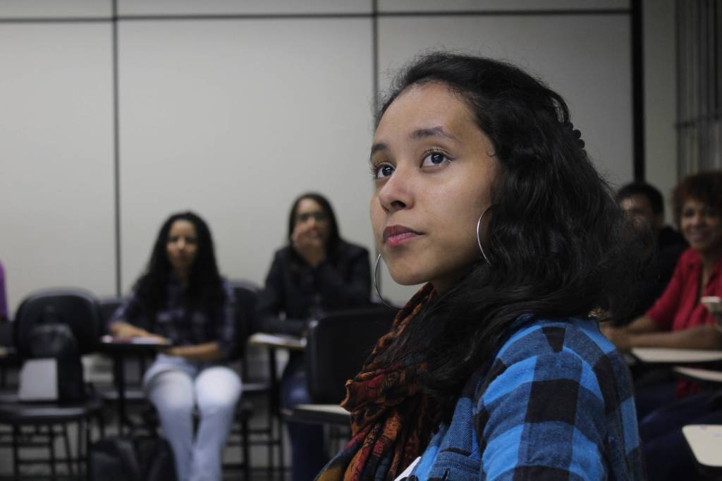 Curso gratuito de redação e língua portuguesa na USP abre inscrições