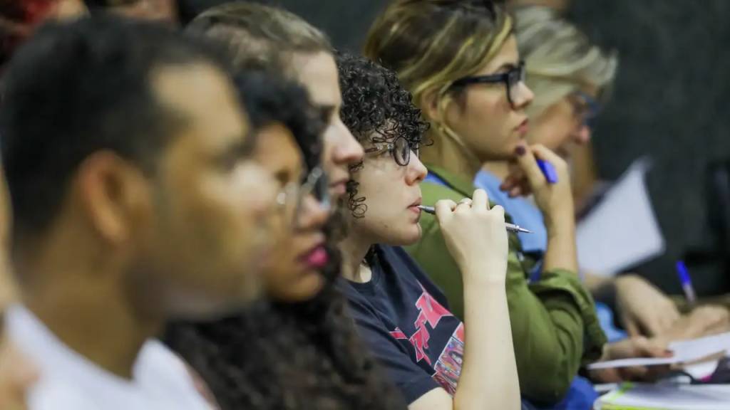 Quanto precisa tirar no Enem para tirar o certificado do Ensino Médio?