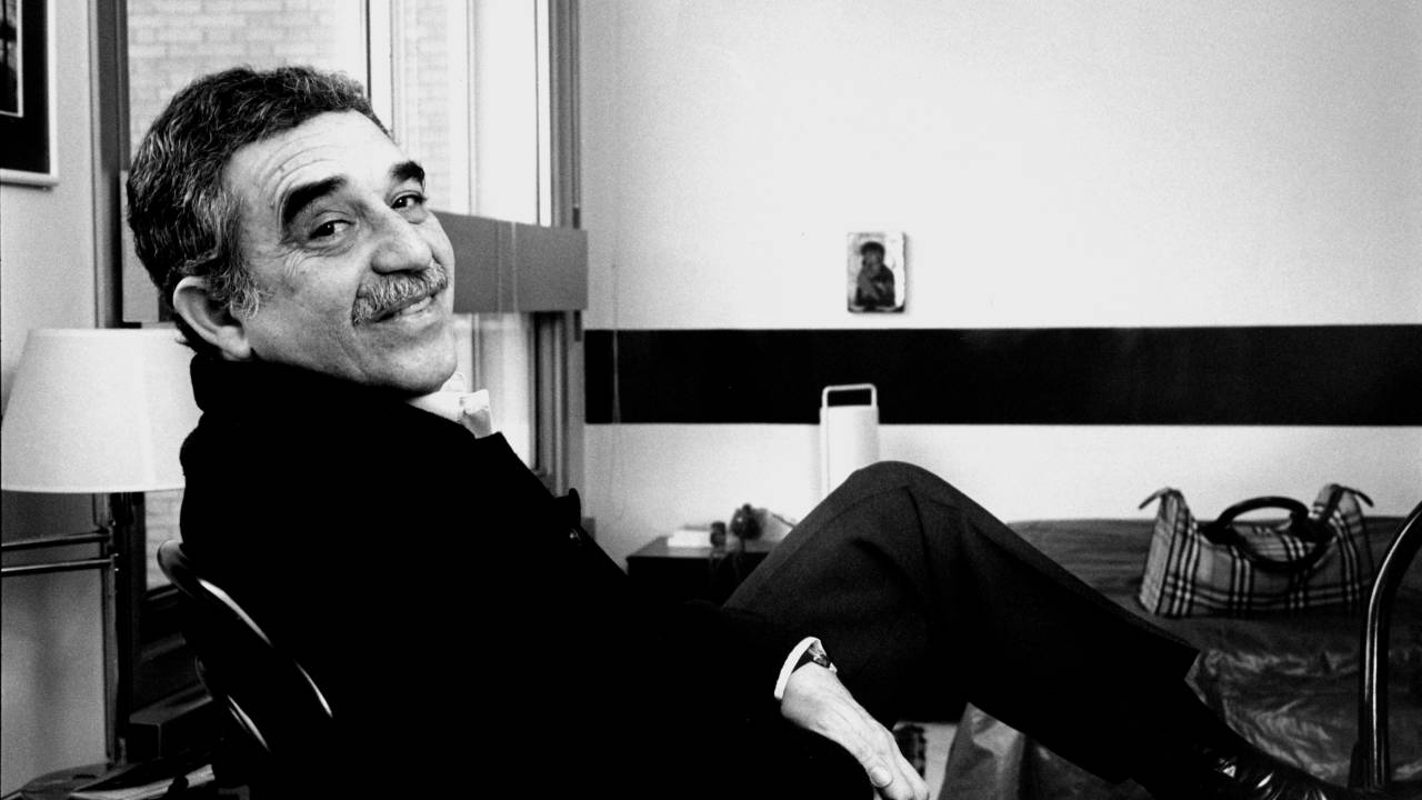 Gabriel Garcia Marquez pousa para sessão de fotos em janeiro de 1982. Paris, França