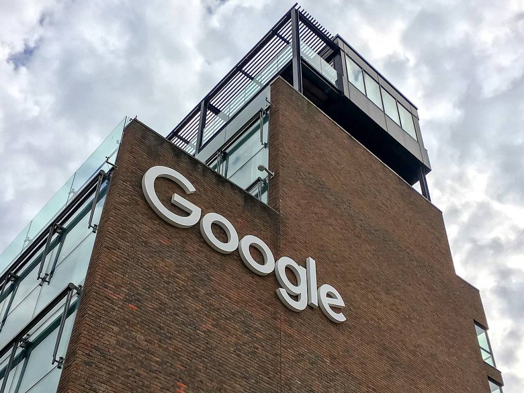 google Fachado do escritório do Google na Irlanda, com logotipo da empresa