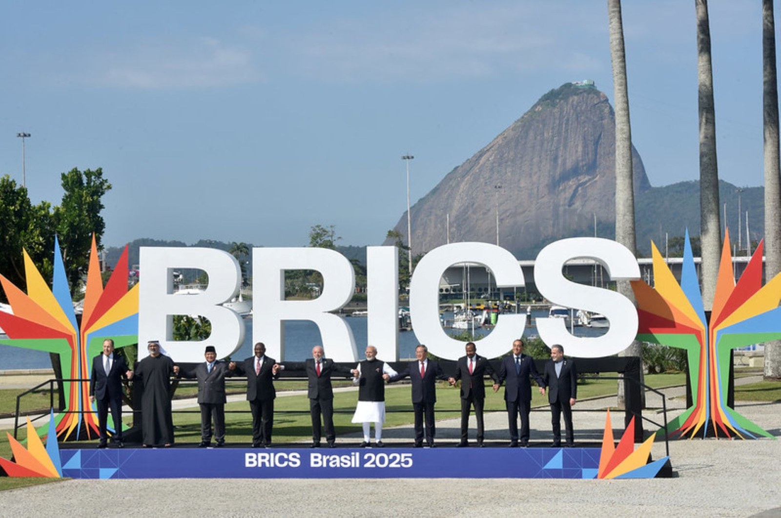 Líderes do BRICS reunidos no Rio de Janeiro. Na foto, apenas o presidente russo Vladimir Putin não está presente